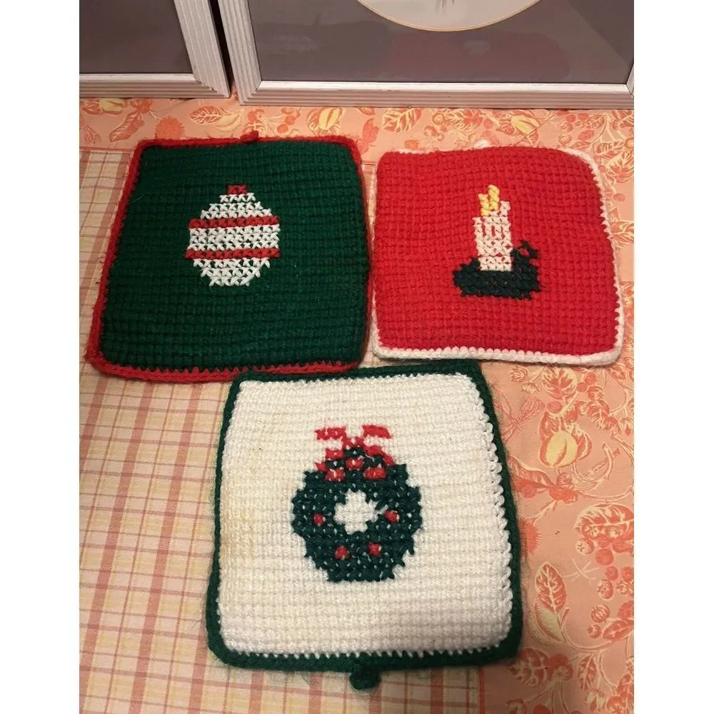 Vtg Christmas Potholders Trivets Set of 3 Holiday Knit Handmade Kitsch 70s/80s